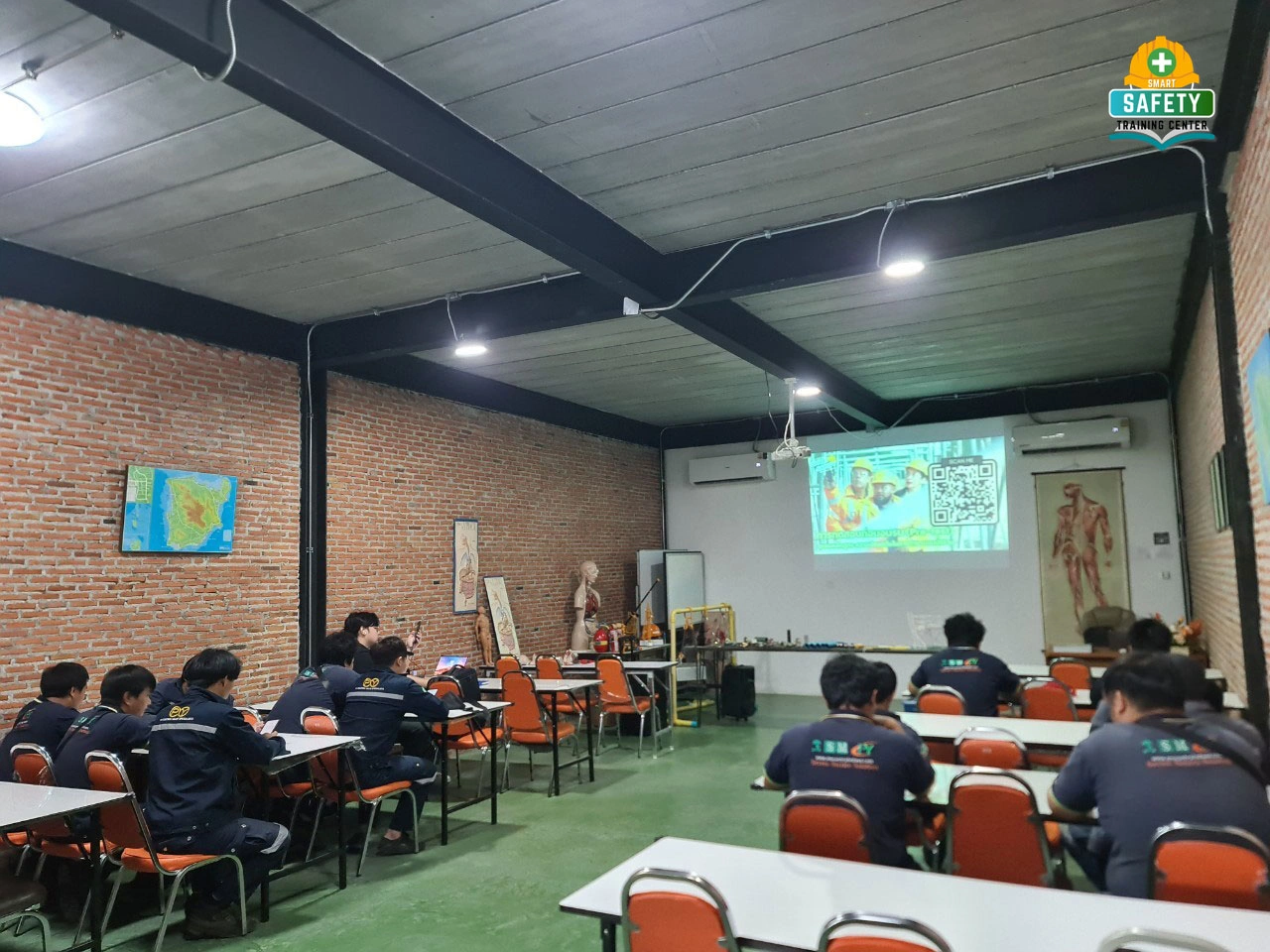 การติดตั้งและตรวจสอบนั่งร้าน