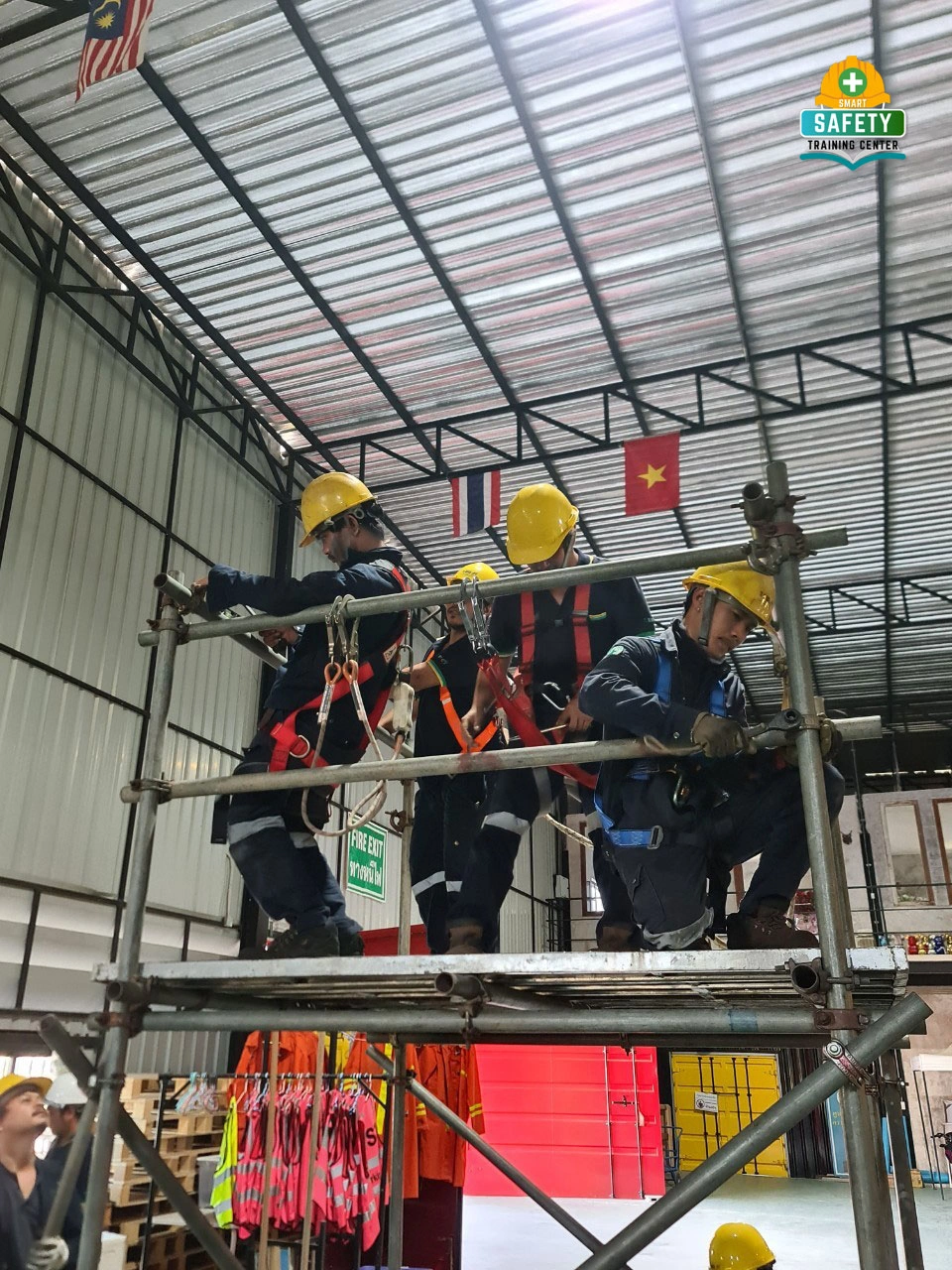 การปฐมพยาบาลและการกู้ชีพเบื้องต้น