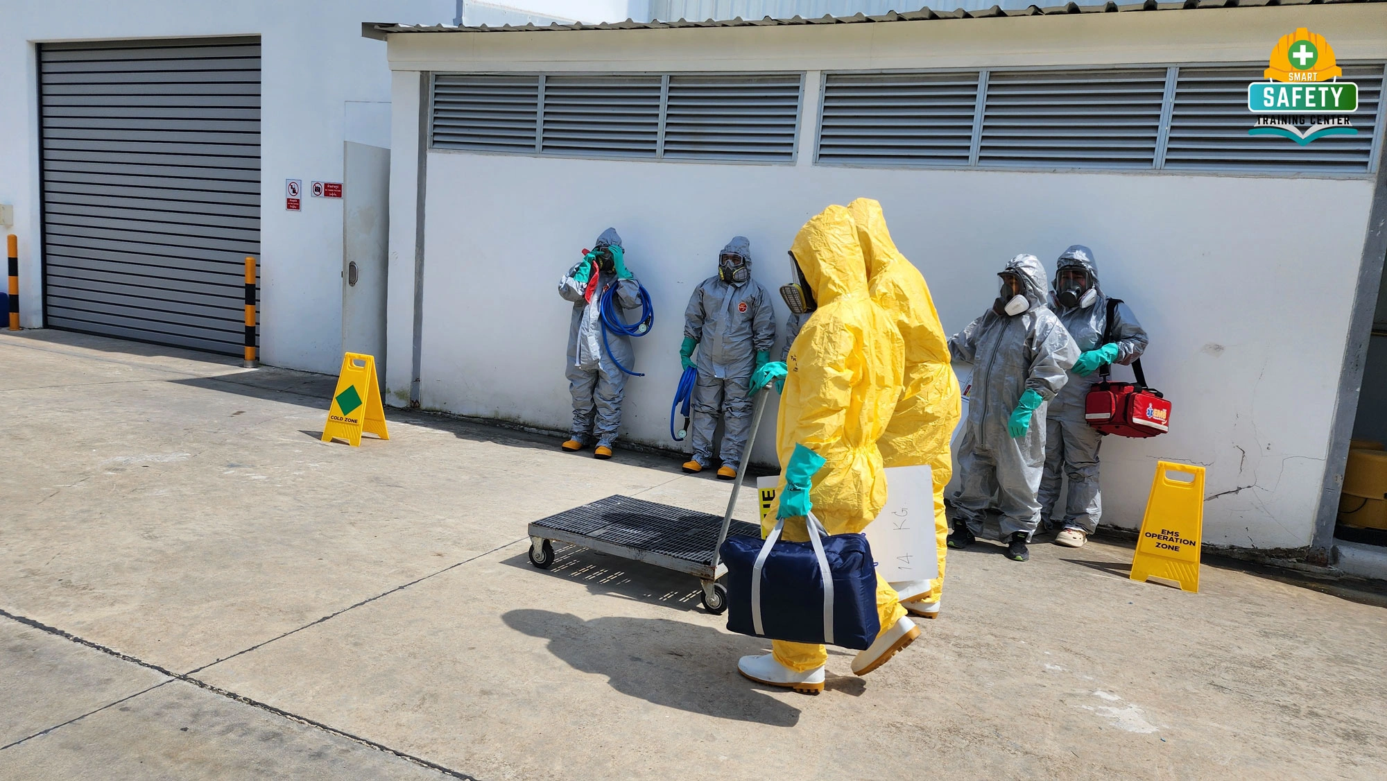 การปฏิบัติงานกับสารเคมีและการซ้อมแผนฉุกเฉิน